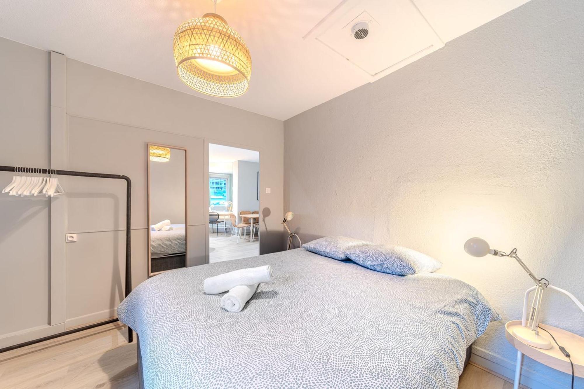 Charming 1-Bedroom Apartment Across From Halles Paul Bocuse & Part-Dieu リヨン エクステリア 写真